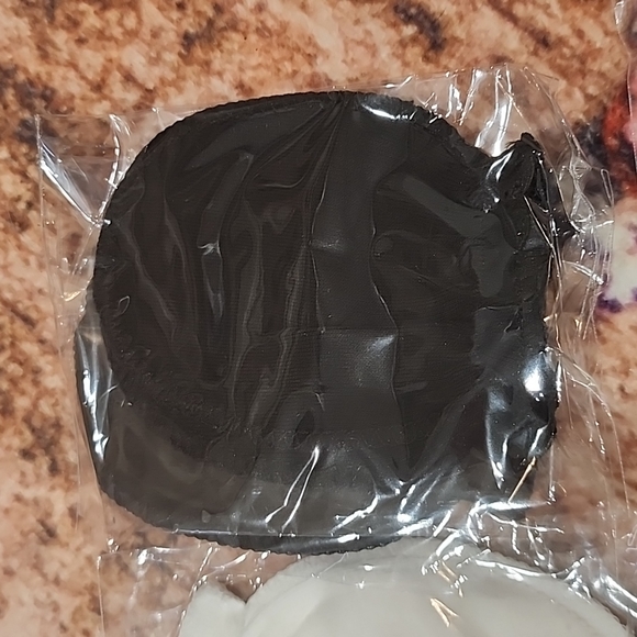 New never used newborn mittens - Picture 6 of 10